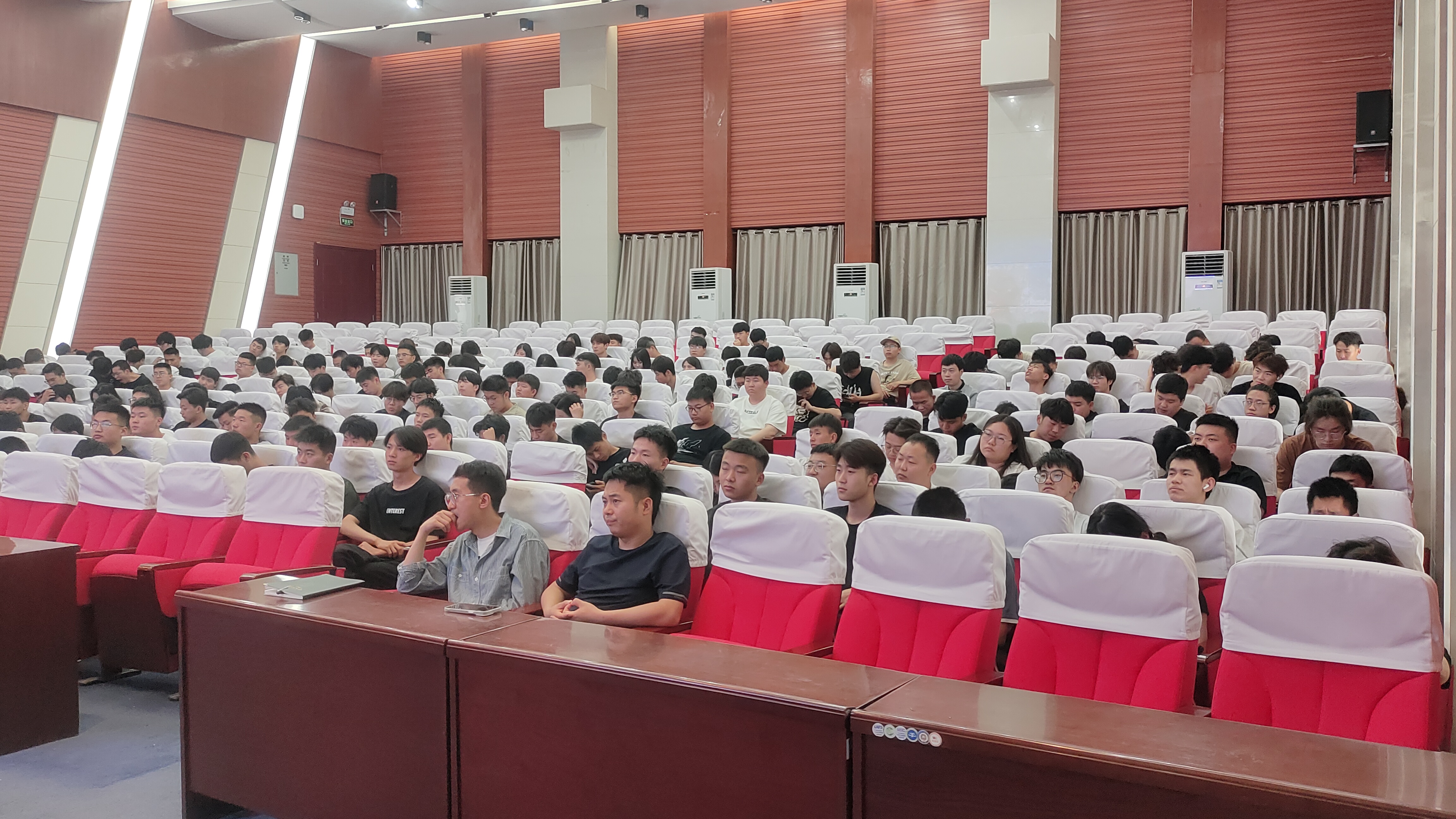 图示, 示意图
中度可信度描述已自动生成:ver1